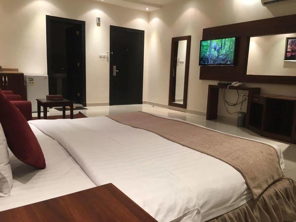 Baron Palace - Almasif Hotel Apartments Riyadh Exterior photo
