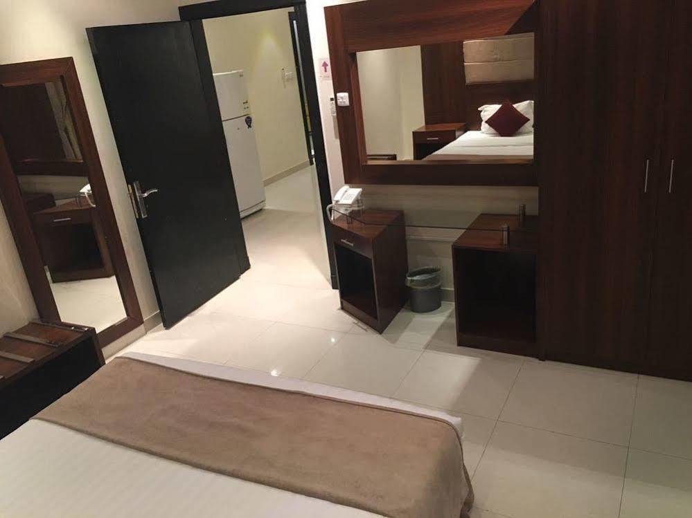 Baron Palace - Almasif Hotel Apartments Riyadh Exterior photo